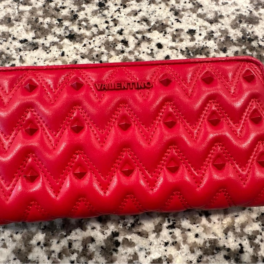 Valentino Wallet